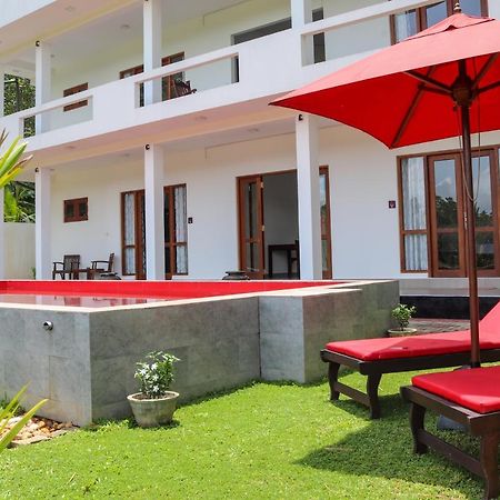 Villa Red Pool Hikkaduwa Exteriér fotografie