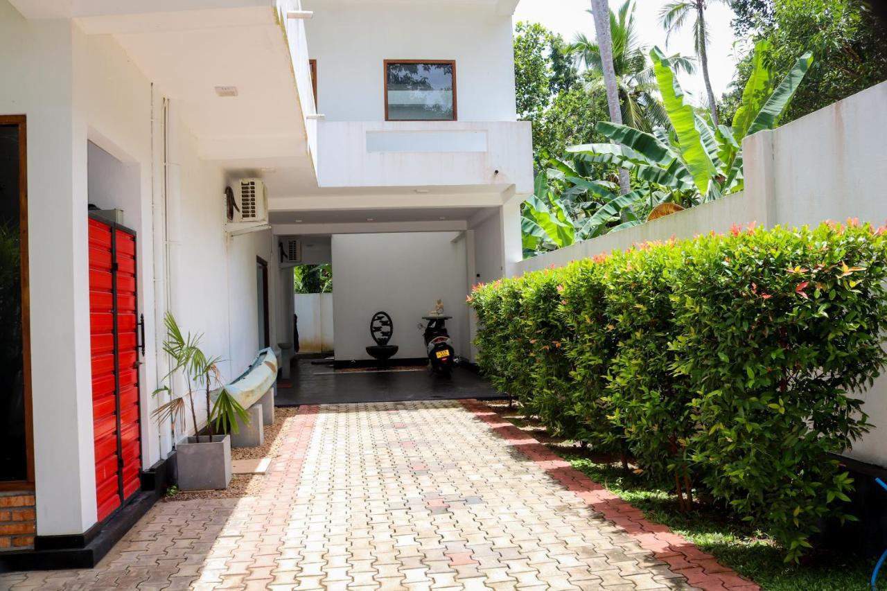 Villa Red Pool Hikkaduwa Exteriér fotografie