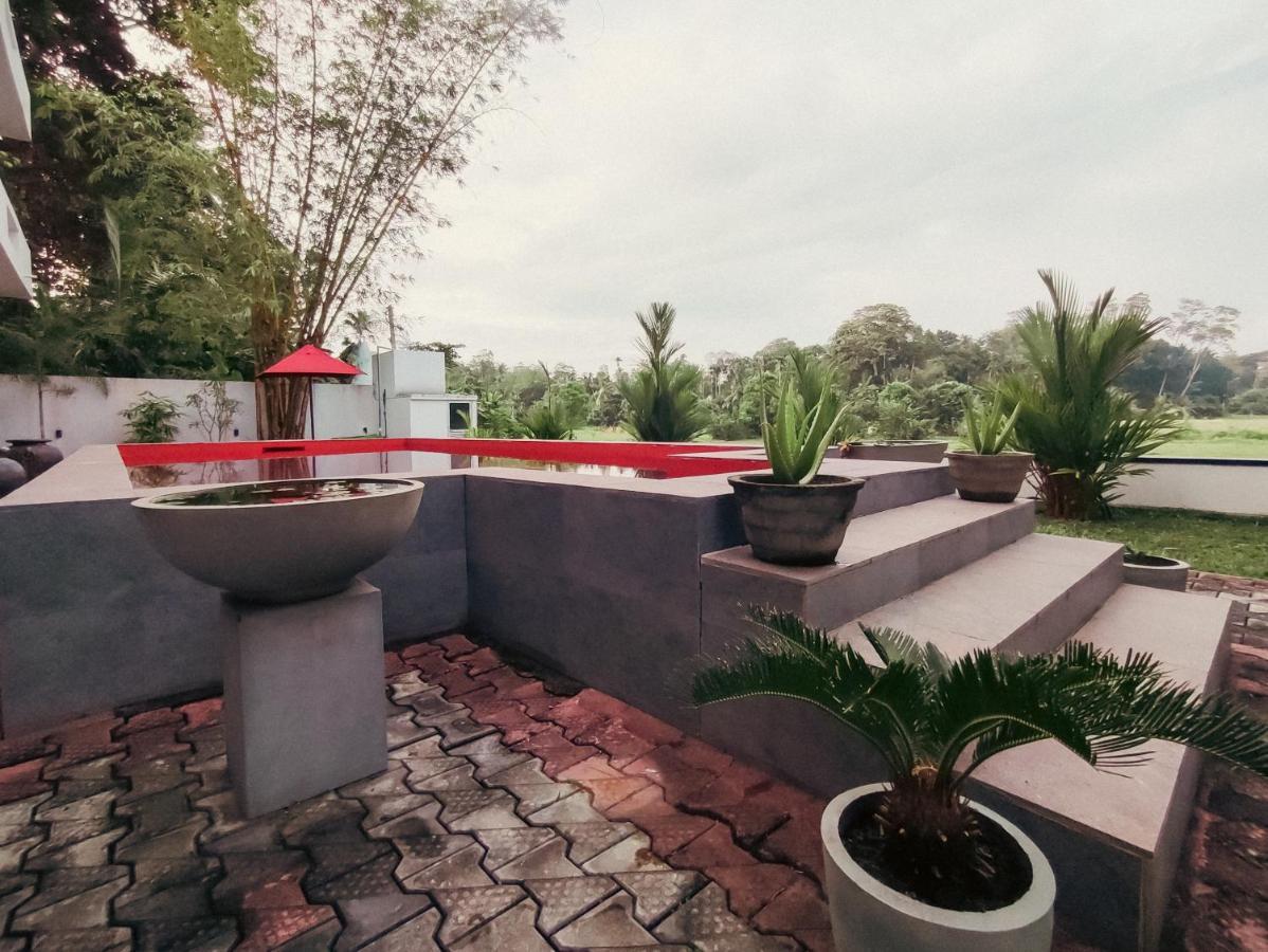 Villa Red Pool Hikkaduwa Exteriér fotografie