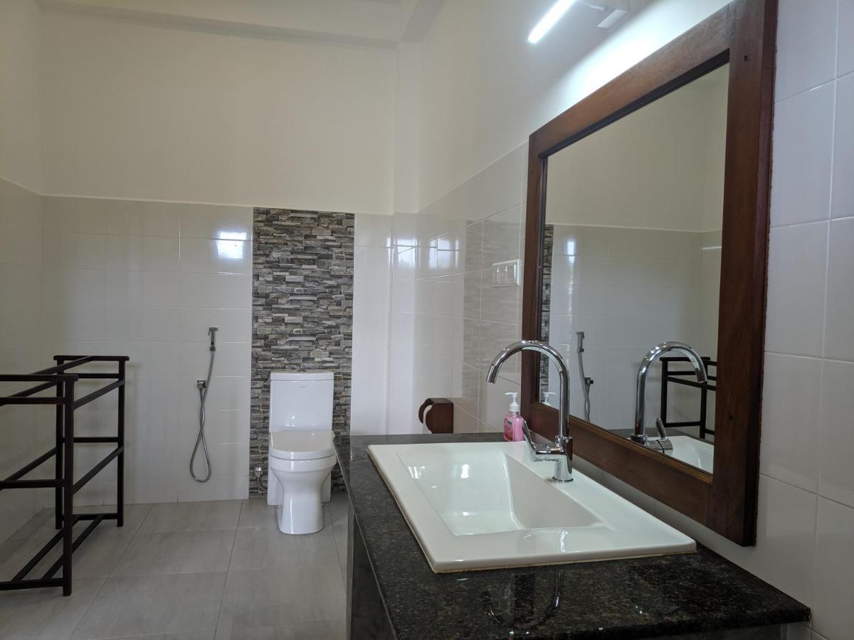 Villa Red Pool Hikkaduwa Exteriér fotografie