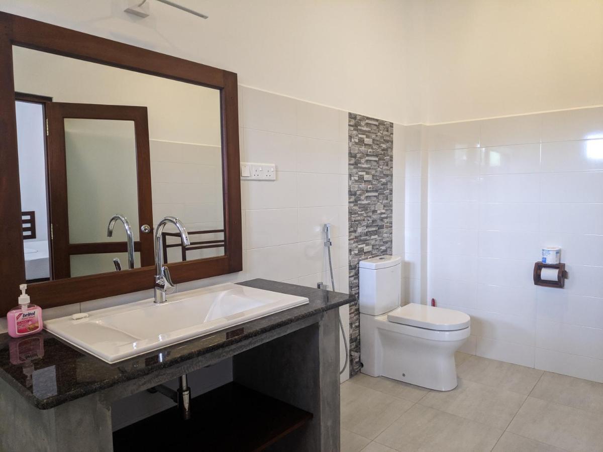 Villa Red Pool Hikkaduwa Exteriér fotografie